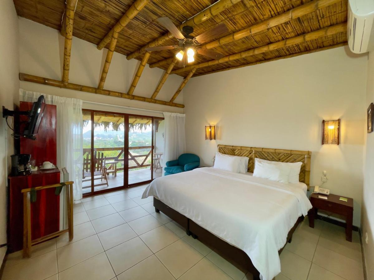 Nativa Bambu Ecolodge Montañita Exterior foto